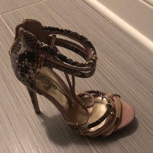 Very beautiful and cute sandals